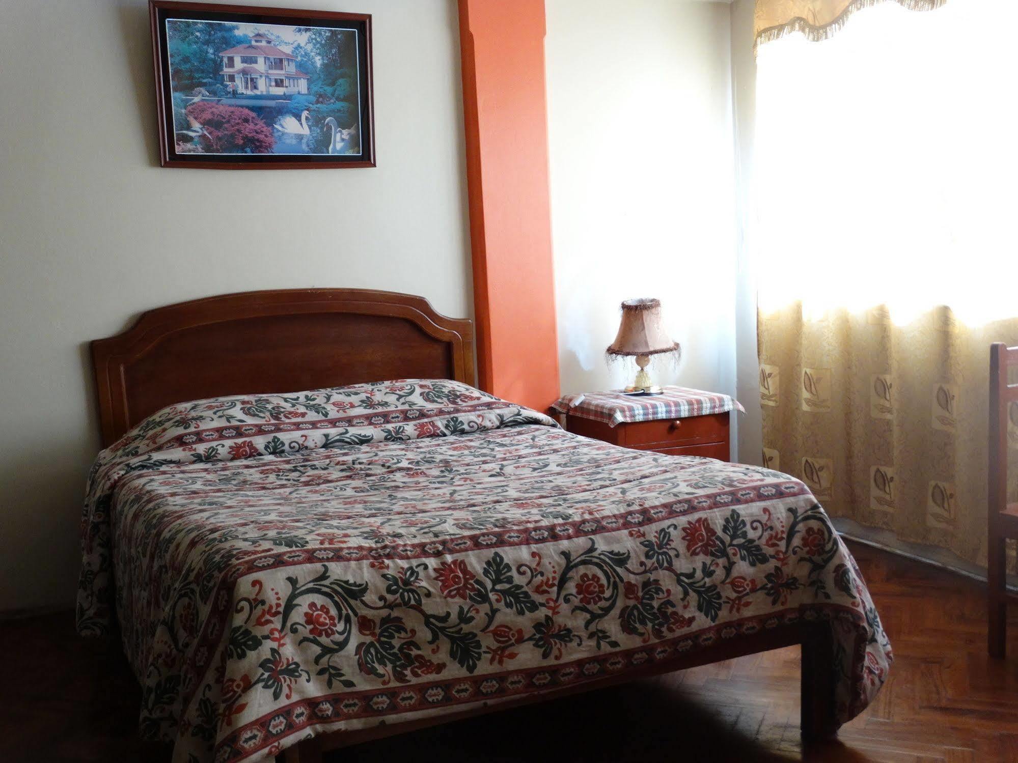 Presidente Inn Пуно Екстериор снимка